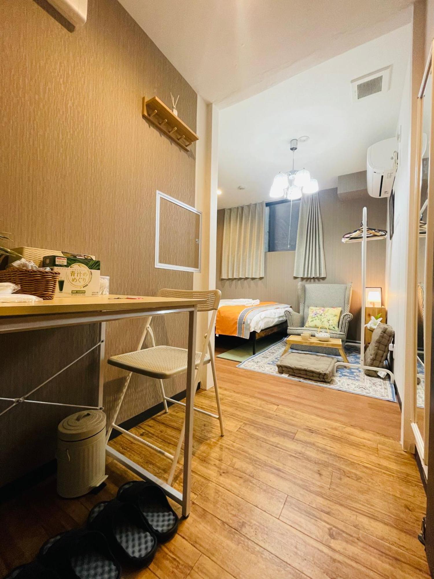 Apartamento 06#睛空塔热门旅游景区 最近车站步行3分钟 机场直达 周边有便利店 商场 温泉 购物餐饮方便 Tóquio